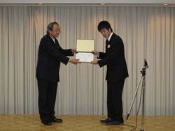 33期生の米本くんが、第20回廃棄物資源循環学会において<br>優秀ポスター賞を受賞しました。